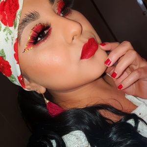 Meet your Posher, Kary